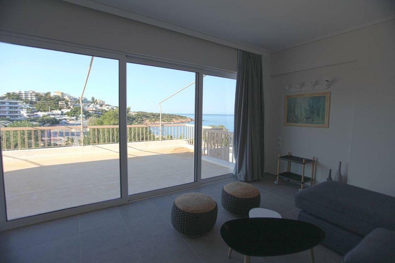 Seaside Renovated Top Floor Apartment Saronida Bagian luar foto